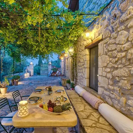 Eri Traditional House * Langadhákia